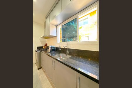Casa para alugar com 270m², 3 quartos e 4 vagasCozinha