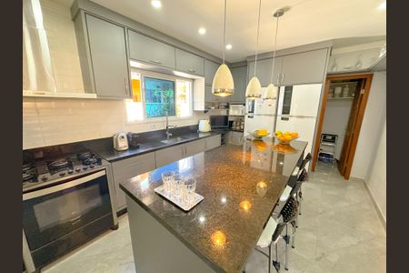 Casa para alugar com 270m², 3 quartos e 4 vagasCozinha