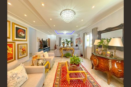 Casa para alugar com 270m², 3 quartos e 4 vagasSala