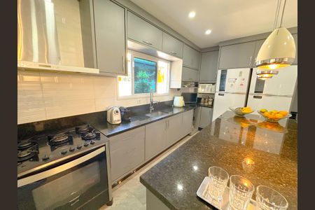 Casa para alugar com 270m², 3 quartos e 4 vagasCozinha