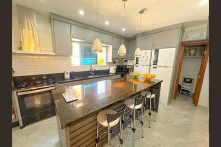 Casa para alugar com 270m², 3 quartos e 4 vagasCozinha