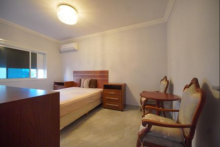 Suíte 3 de casa de condomínio para alugar com 3 quartos, 270m² em São João do Rio Vermelho, Florianópolis