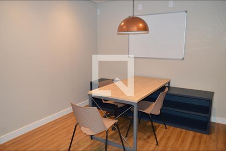 Studio à venda com 20m², 1 quarto e sem vaga Studio à venda com 20m², 1 quarto e sem vagaSala de reunião