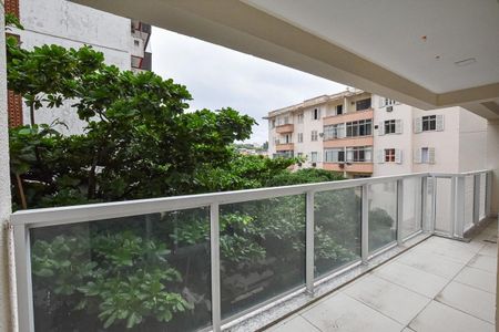 Apartamento à venda com 74m², 2 quartos e 1 vaga