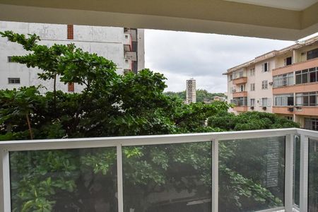 Apartamento à venda com 74m², 2 quartos e 1 vaga