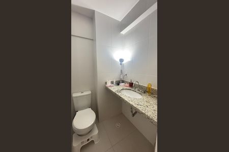 Apartamento à venda com 57m², 2 quartos e 1 vaga Apartamento à venda com 57m², 2 quartos e 1 vagaBanheiro