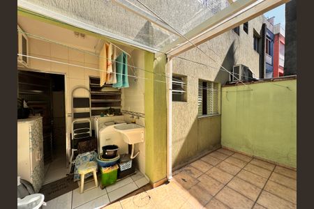 Apartamento à venda com 64m², 2 quartos e 2 vagasLavanderia 