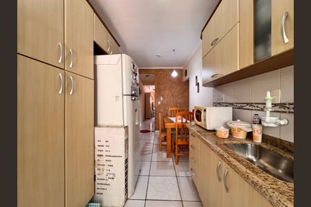 Apartamento à venda com 64m², 2 quartos e 2 vagasCozinha