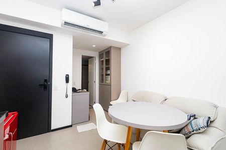 Studio para alugar com 27m², 1 quarto e sem vaga Studio para alugar com 27m², 1 quarto e sem vagaStudio