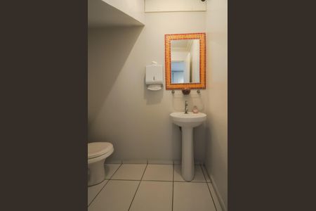 Casa à venda com 133m², 1 quarto e 2 vagas Casa à venda com 133m², 1 quarto e 2 vagasLavabo