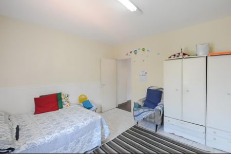 Casa à venda com 133m², 1 quarto e 2 vagas Casa à venda com 133m², 1 quarto e 2 vagasQuarto