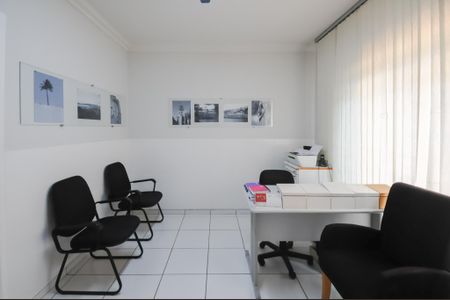 Casa à venda com 133m², 1 quarto e 2 vagas Casa à venda com 133m², 1 quarto e 2 vagasSala