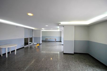 Apartamento à venda com 99m², 3 quartos e 3 vagasÁrea comum - Salão de festas