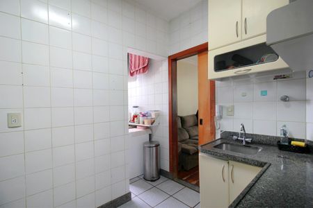 Apartamento à venda com 99m², 3 quartos e 3 vagasCozinha