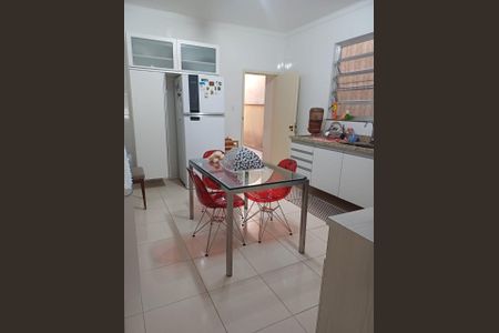 Casa à venda com 200m², 3 quartos e 2 vagasFoto 03