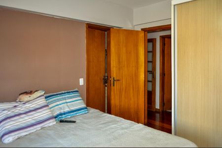 Apartamento à venda com 98m², 1 quarto e 2 vagasQuarto 1