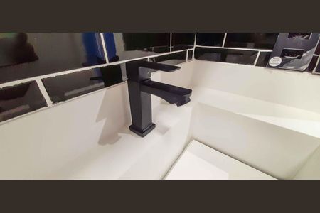 Apartamento para alugar com 51m², 2 quartos e 1 vaga Apartamento para alugar com 51m², 2 quartos e 1 vagaBanheiro
