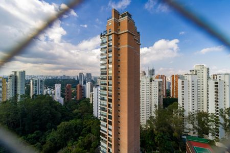 Apartamento para alugar com 245m², 4 quartos e 4 vagas Apartamento para alugar com 245m², 4 quartos e 4 vagasVista