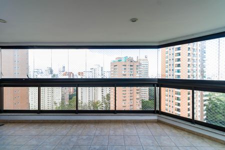 Apartamento para alugar com 245m², 4 quartos e 4 vagas Apartamento para alugar com 245m², 4 quartos e 4 vagasVaranda da Sala