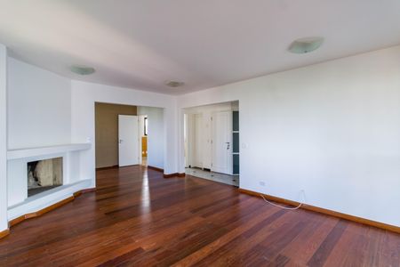 Apartamento para alugar com 245m², 4 quartos e 4 vagas Apartamento para alugar com 245m², 4 quartos e 4 vagasSala
