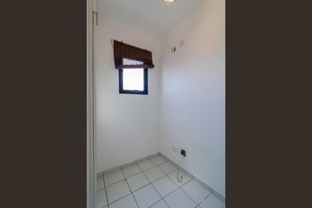 Apartamento para alugar com 245m², 4 quartos e 4 vagas Apartamento para alugar com 245m², 4 quartos e 4 vagasÁrea de Serviço