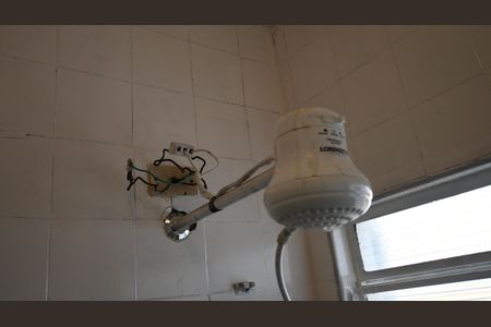 Casa à venda com 70m², 3 quartos e 3 vagasBanheiro 2