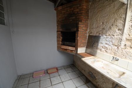 Casa à venda com 70m², 3 quartos e 3 vagasChurrasqueira