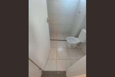 Apartamento para alugar com 45m², 2 quartos e 2 vagas Apartamento para alugar com 45m², 2 quartos e 2 vagasBanheiro