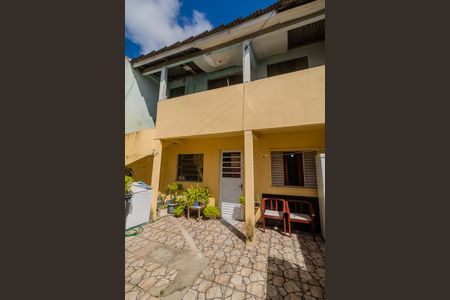 Casa à venda com 100m², 2 quartos e 1 vaga Casa à venda com 100m², 2 quartos e 1 vagaFrente