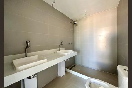 Apartamento à venda com 159m², 4 quartos e 1 vagaQuarto 3 - Suite