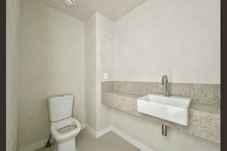 Apartamento à venda com 159m², 4 quartos e 1 vagaLavabo