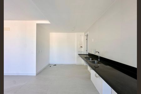 Apartamento à venda com 159m², 4 quartos e 1 vagaCozinha