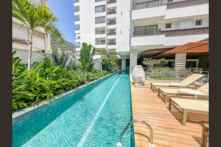 Apartamento à venda com 167m², 3 quartos e 1 vaga Apartamento à venda com 167m², 3 quartos e 1 vagaÁrea comum