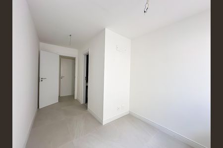 Apartamento à venda com 167m², 3 quartos e 1 vaga Apartamento à venda com 167m², 3 quartos e 1 vagaQuarto 1