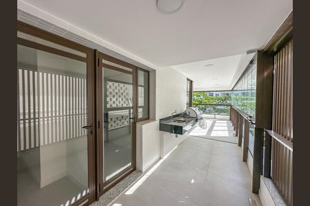 Apartamento à venda com 167m², 3 quartos e 1 vaga Apartamento à venda com 167m², 3 quartos e 1 vagaVaranda gourmet