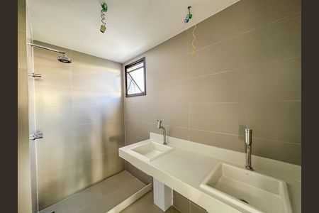 Apartamento à venda com 167m², 3 quartos e 1 vagaBanheiro Suíte 3 