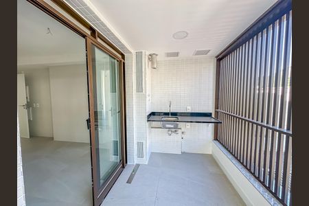 Apartamento à venda com 167m², 3 quartos e 1 vagaÁrea de Serviço