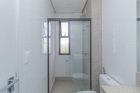 Apartamento à venda com 142m², 4 quartos e 3 vagas Apartamento à venda com 142m², 4 quartos e 3 vagasBanheiro