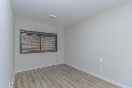 Apartamento à venda com 142m², 4 quartos e 3 vagas Apartamento à venda com 142m², 4 quartos e 3 vagasQuarto 4