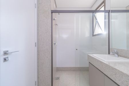 Apartamento à venda com 142m², 4 quartos e 3 vagas Apartamento à venda com 142m², 4 quartos e 3 vagasBanheiro