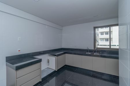 Apartamento à venda com 142m², 4 quartos e 3 vagas Apartamento à venda com 142m², 4 quartos e 3 vagasCozinha