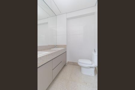 Apartamento à venda com 142m², 4 quartos e 3 vagas Apartamento à venda com 142m², 4 quartos e 3 vagasBanheiro