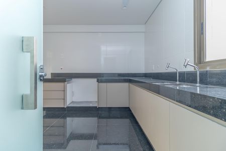 Apartamento à venda com 142m², 4 quartos e 3 vagas Apartamento à venda com 142m², 4 quartos e 3 vagasCozinha