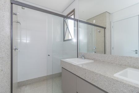 Apartamento à venda com 142m², 4 quartos e 3 vagas Apartamento à venda com 142m², 4 quartos e 3 vagasBanheiro