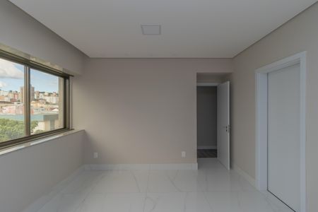 Apartamento à venda com 142m², 4 quartos e 3 vagas Apartamento à venda com 142m², 4 quartos e 3 vagasSala