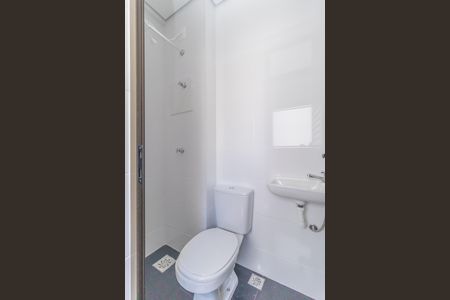 Apartamento à venda com 142m², 4 quartos e 3 vagas Apartamento à venda com 142m², 4 quartos e 3 vagasQuarto de Serviço