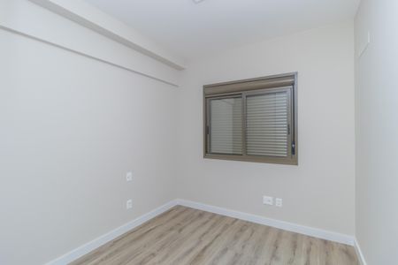 Apartamento à venda com 142m², 4 quartos e 3 vagas Apartamento à venda com 142m², 4 quartos e 3 vagasQuarto 2