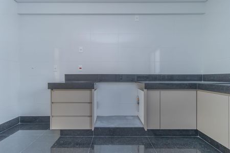 Apartamento à venda com 142m², 4 quartos e 3 vagas Apartamento à venda com 142m², 4 quartos e 3 vagasCozinha