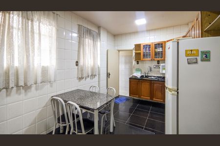 Apartamento à venda com 180m², 4 quartos e 1 vagaCozinha