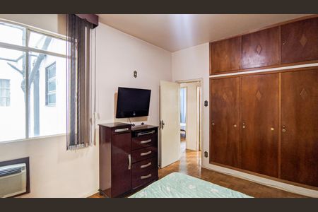 Apartamento à venda com 180m², 4 quartos e 1 vagaSuíte